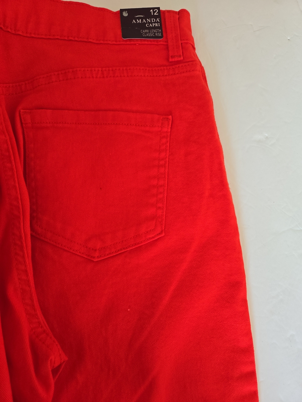 Gloria Vanderbilt Amanda Capri in Red Spark 12 34x21 Org. 52.00 - Picture 6 of 7